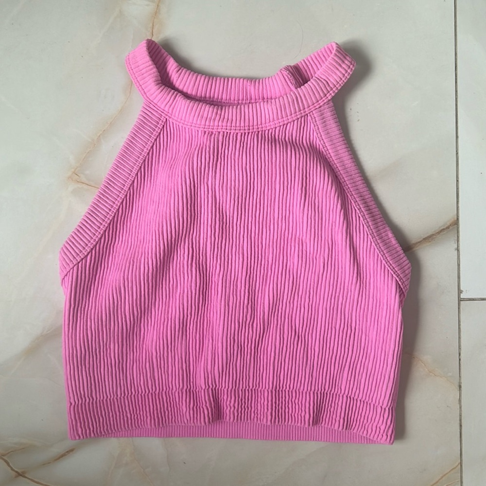Aerie top